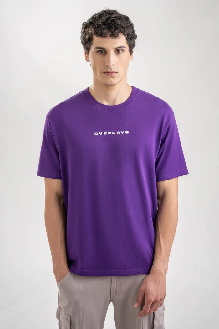 02 Textured Oversized OVRLS T-shirt.webp