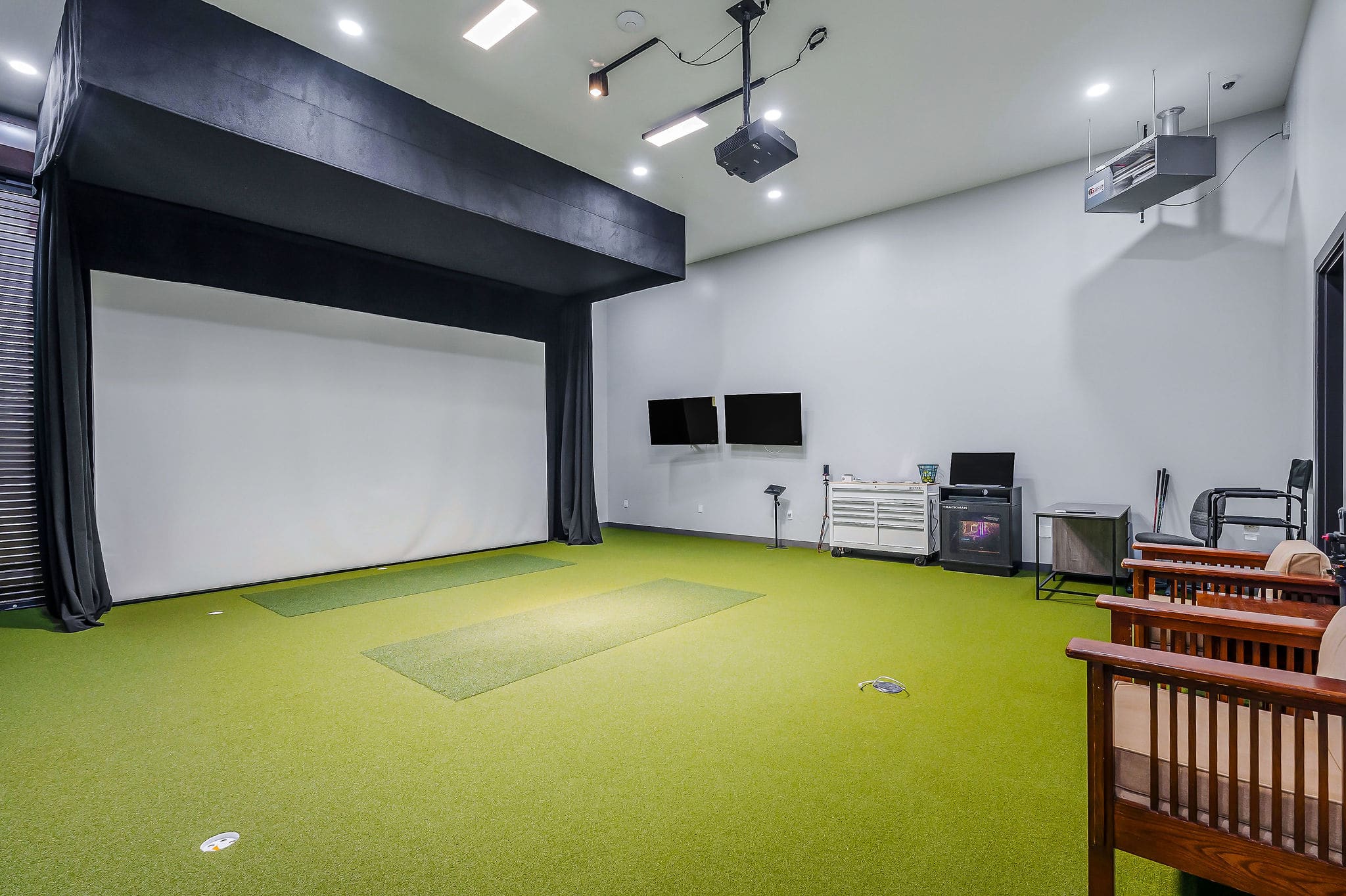 inside the crossville fairfield glade performance center