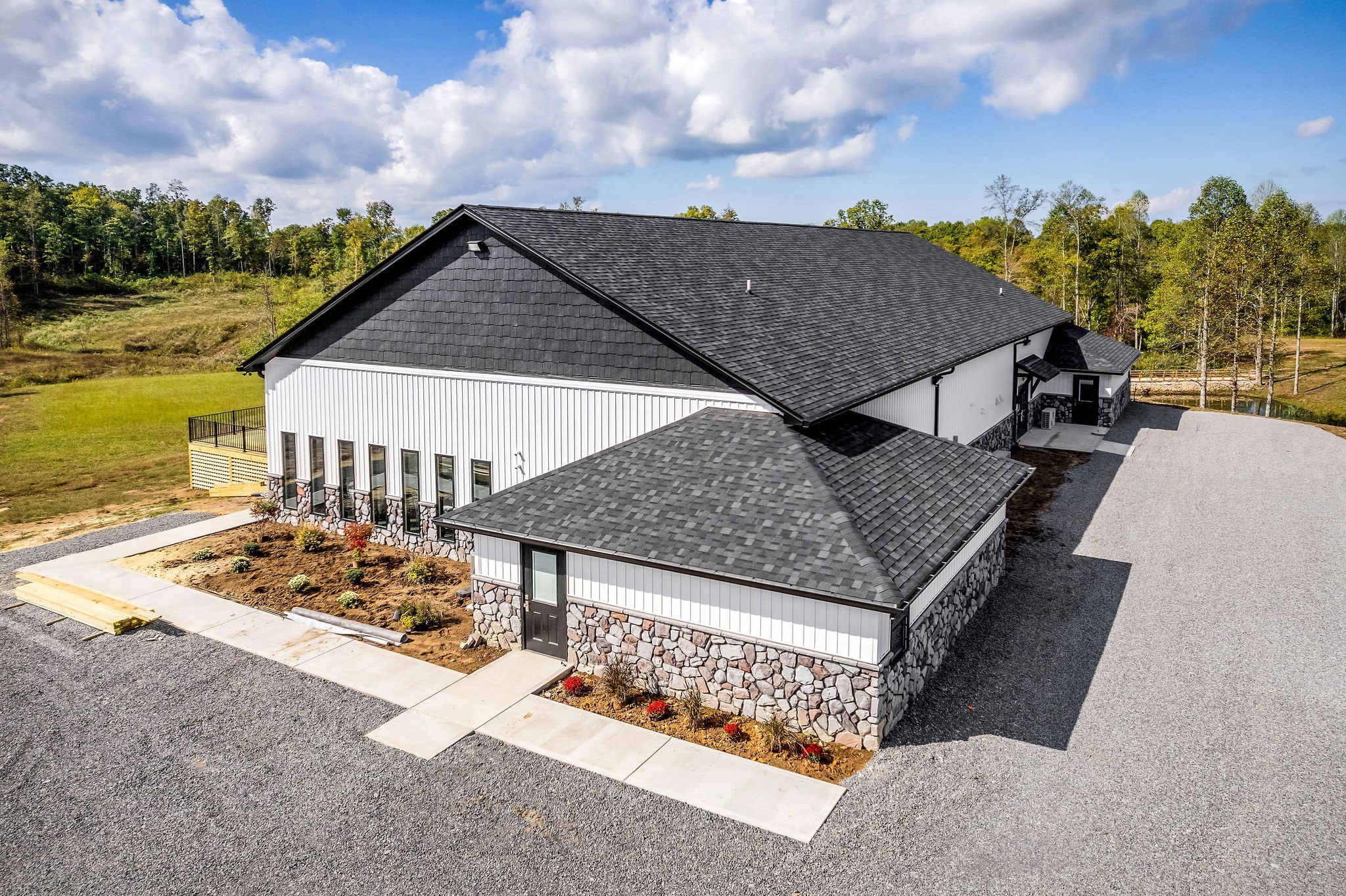 family wedding venue in crossville tennessee