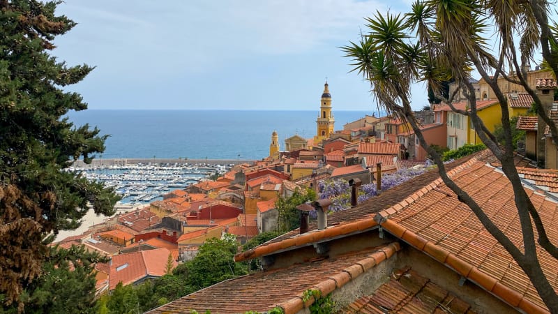 Fra Sainte-Agns  nedover mot Middelhavet og Menton