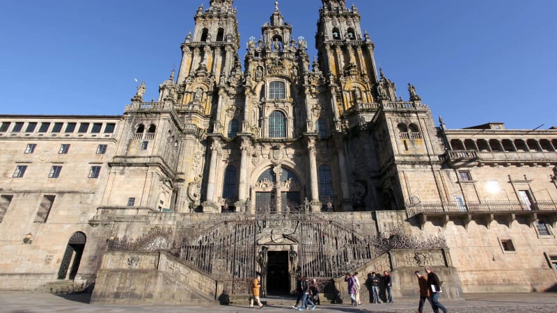 Sjarmretappen inn til katedralen i Santiago de Compostela