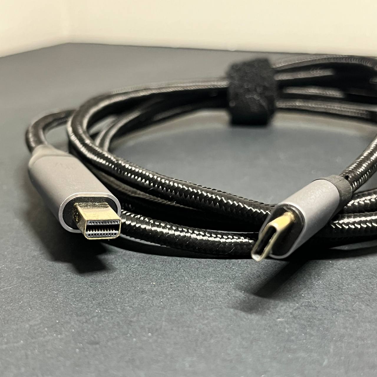 Cable Adaptador Mini DisplayPort a USB-C Bidireccional de Alta Velocidad