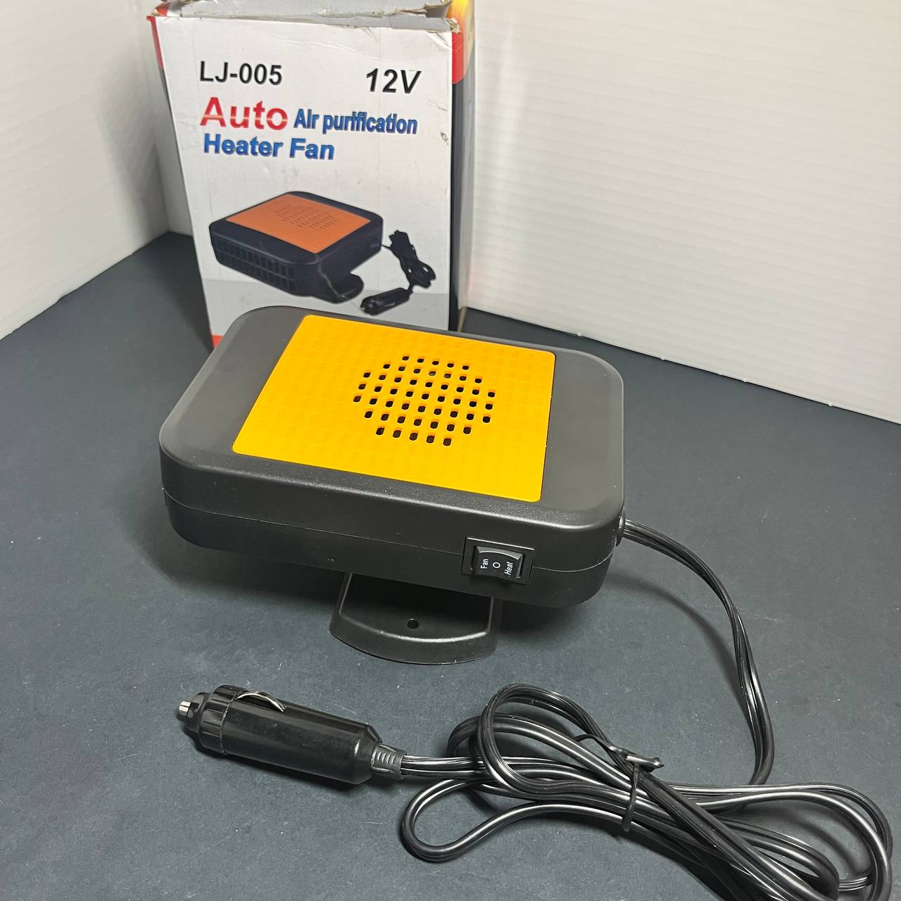 Calefactor y Ventilador Automotriz LJ-005 12V 150W para Encendedor de Cigarrillos
