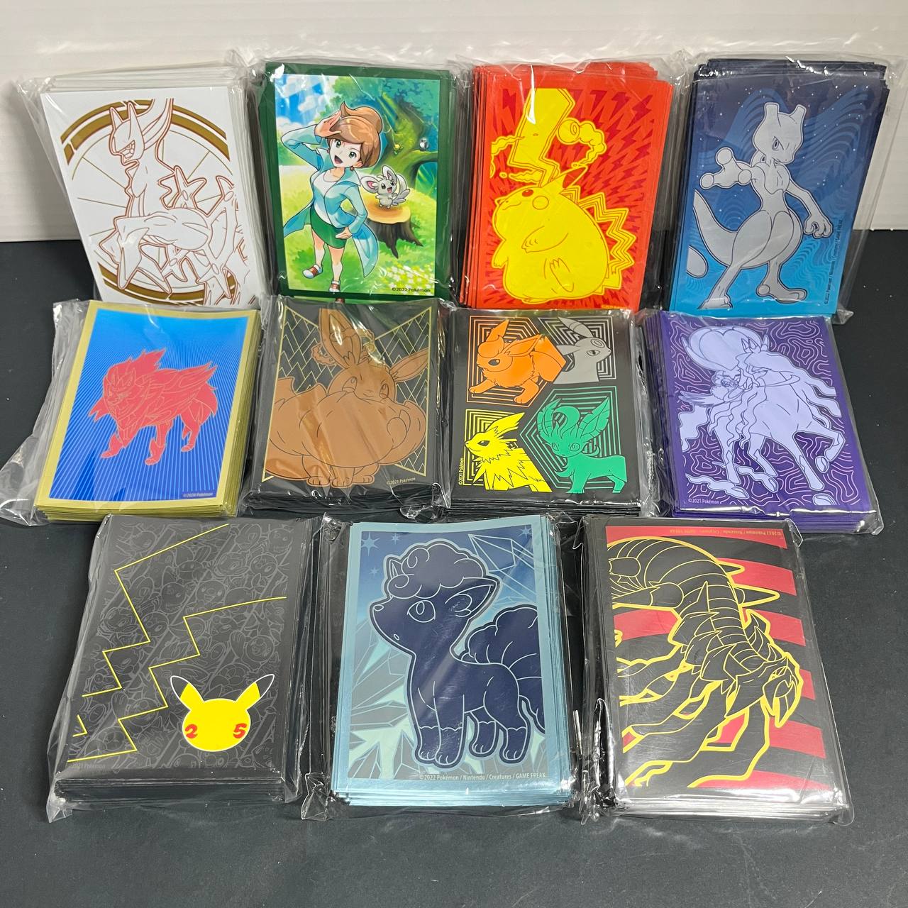 Protectores / Fundas Originales Pokémon TCG para Cartas, Pack de 50 Unidades