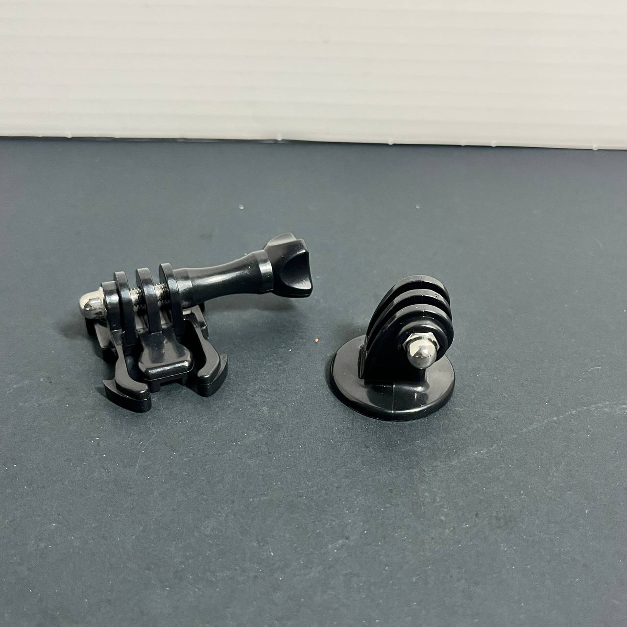 Soporte Adaptador GEPULY y Base para Trípode 1/4" | Compatible con GoPro, DJI, AKASO