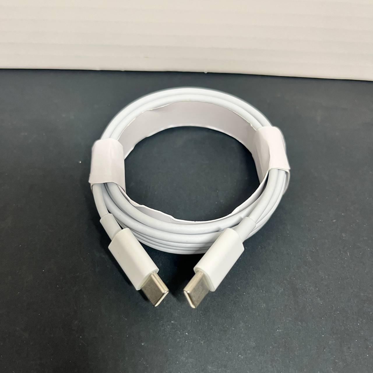 Cable USB-C a USB-C Apple Original, 2 metro, carga rápida hasta 60W, sincronización de datos