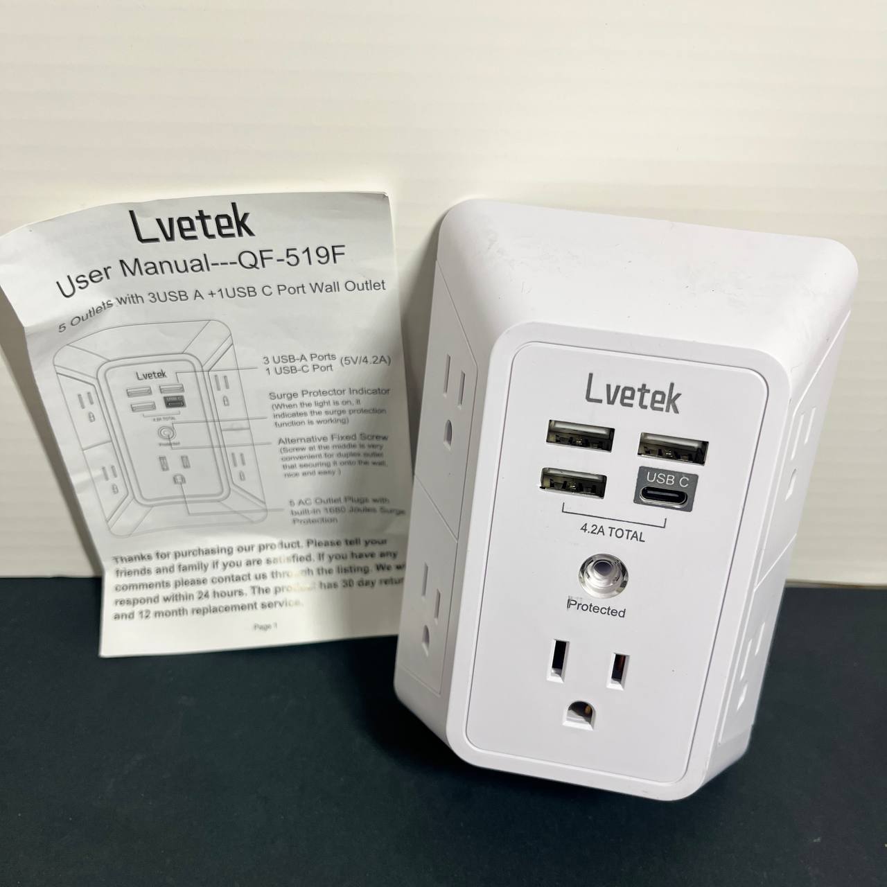 Lvetek QF-519F Multi-Enchufe con 5 Tomas AC, 3 Puertos USB-A y 1 USB-C (4.2A Total)