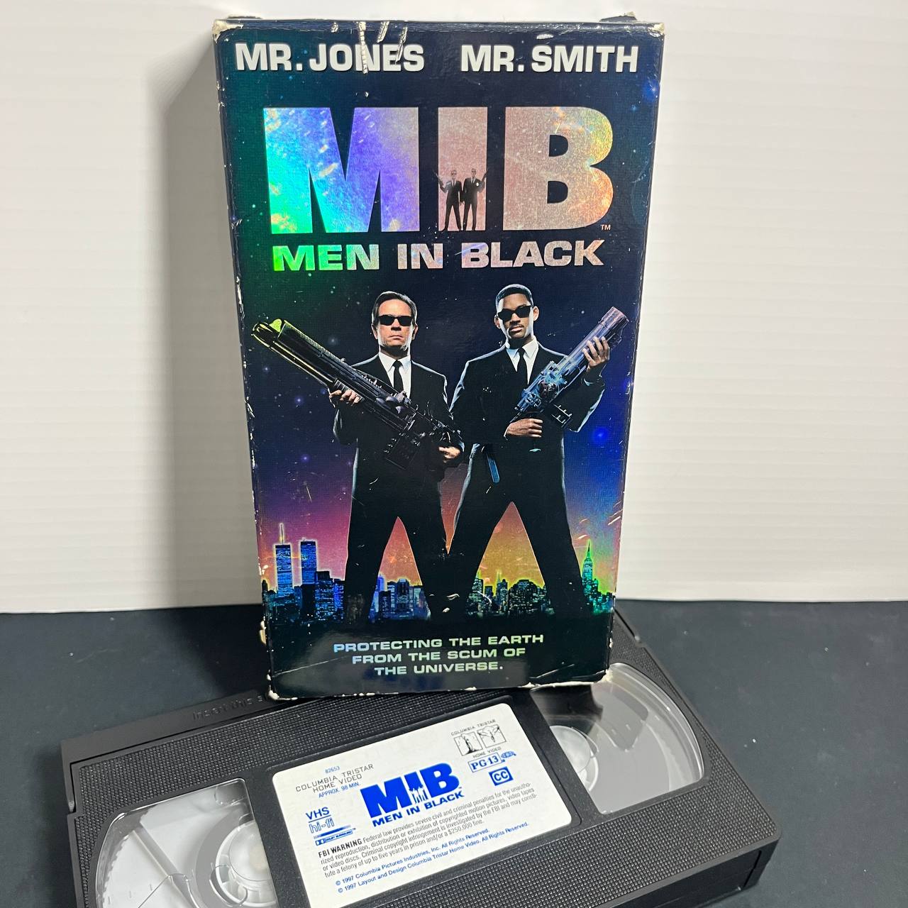 Película Men in Black (MIB) Edición VHS Original - Tommy Lee Jones y Will Smith
