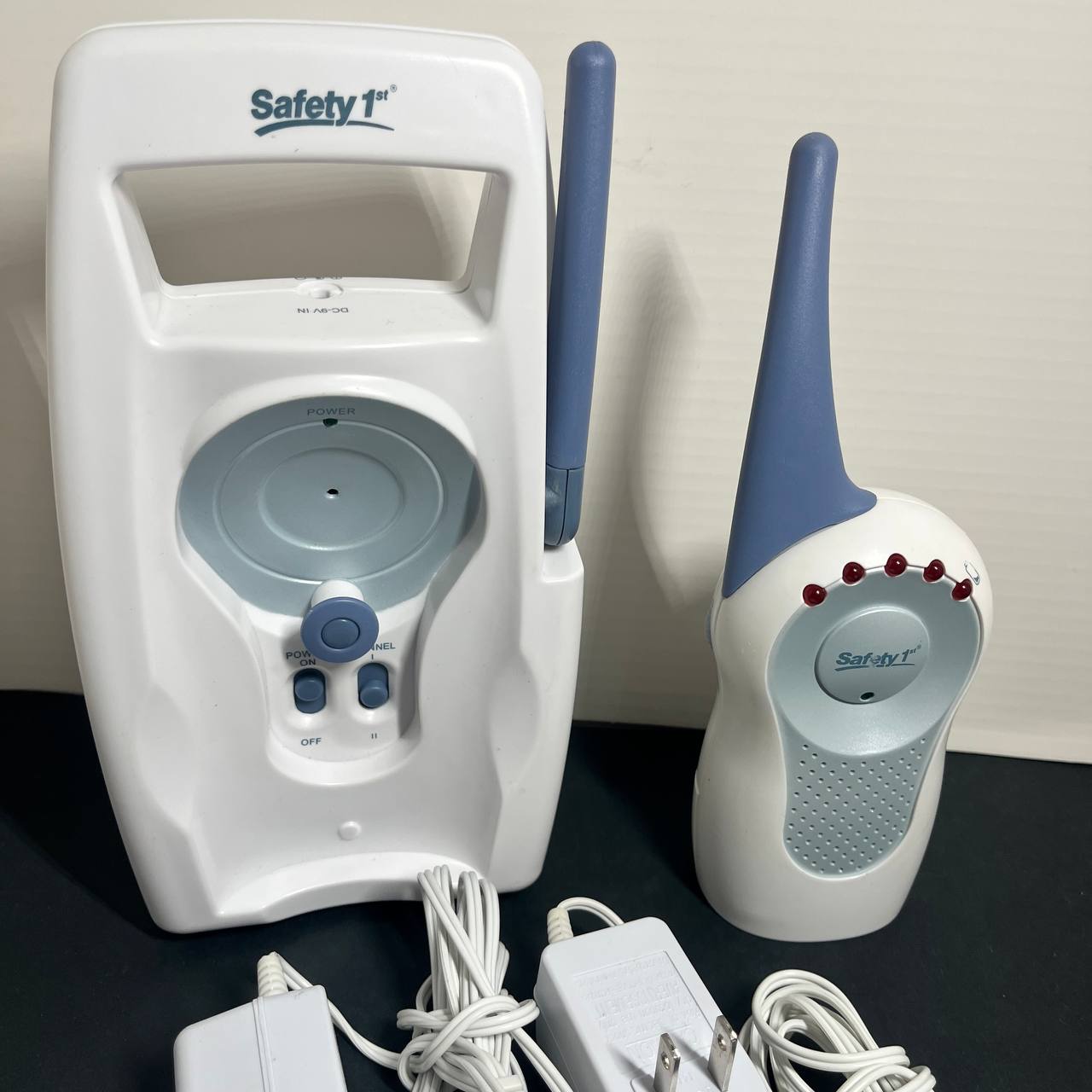 Monitor de Bebé Safety 1st Inalámbrico de Audio, Sistema de Transmisión de 2 Canales