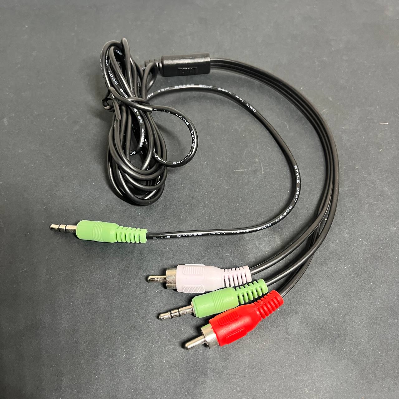 Cable Auxiliar Divisor 3.5mm a RCA + 3.5mm (2 Metros) | Audio Simultáneo
