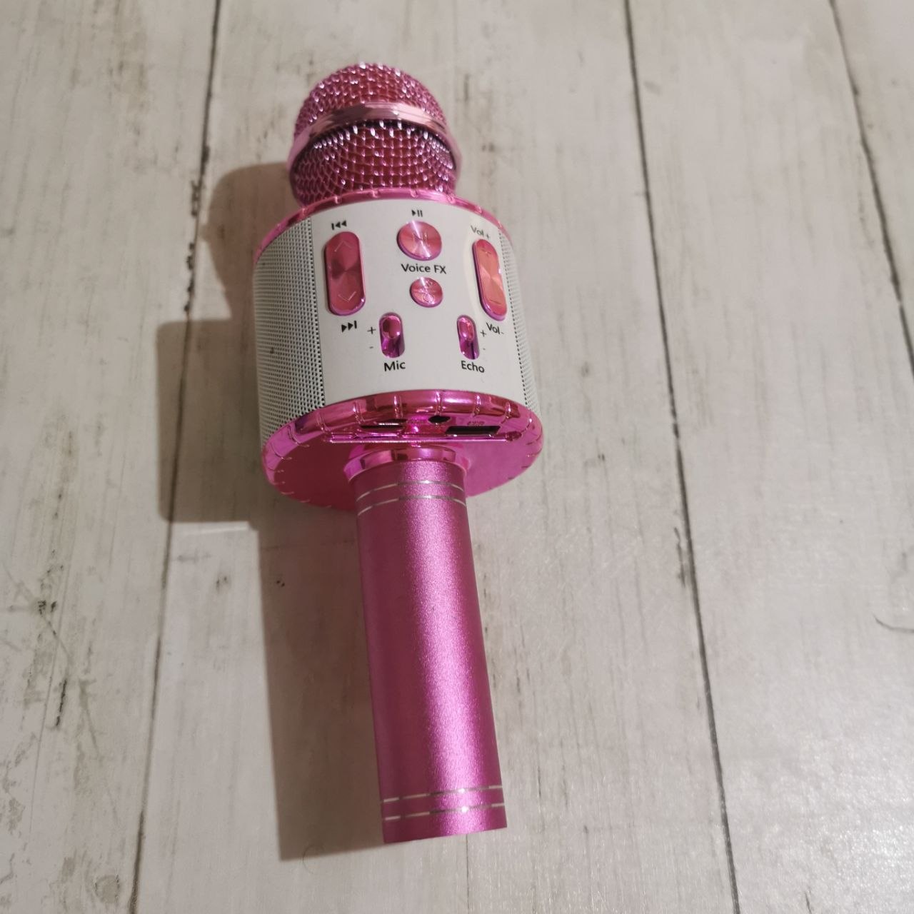 Micrófono Inalámbrico Karaoke Bluetooth con Altavoz Integrado y Modulador de Voz