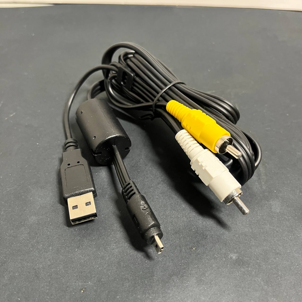 Cable Adaptador USB a A/V RCA y Mini-USB para Cámaras Digitales