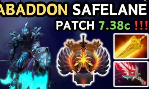 Abaddon fra Dota 2 med sverdet hevet i mørk tåke
