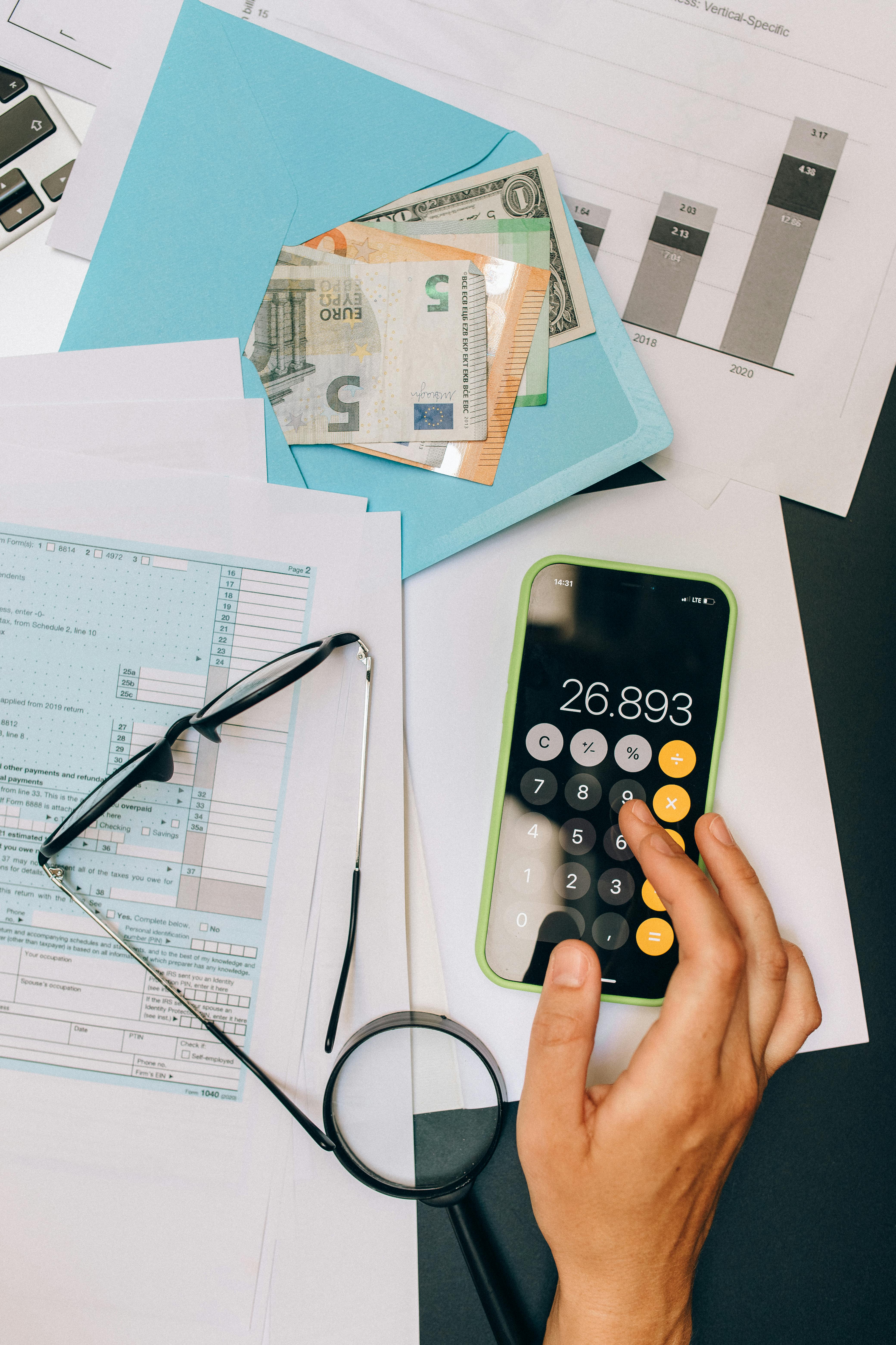 Recurring Invoices: What They Are and How They Simplify Billing for Growing Businesses