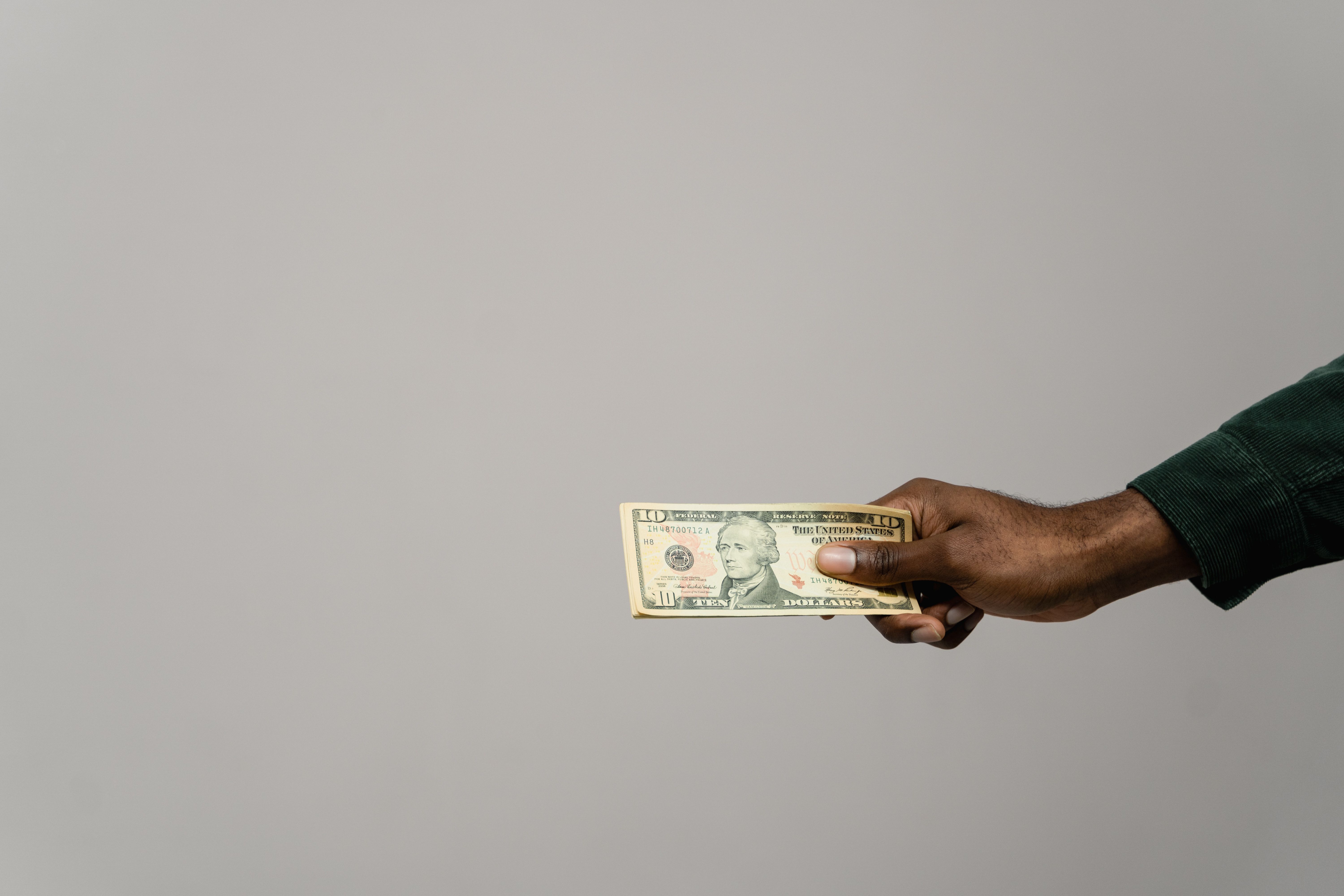How Automated Payment Reminders Can Cut Your Days Sales Outstanding (DSO)