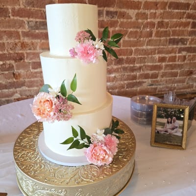 Eat Moore Cake, Newbern, Cakes