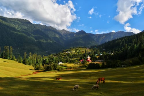 Best Budget Family Trips from Mumbai and Pune in 2026 — 10 Destinations for Kids and Parents Under ₹30,000