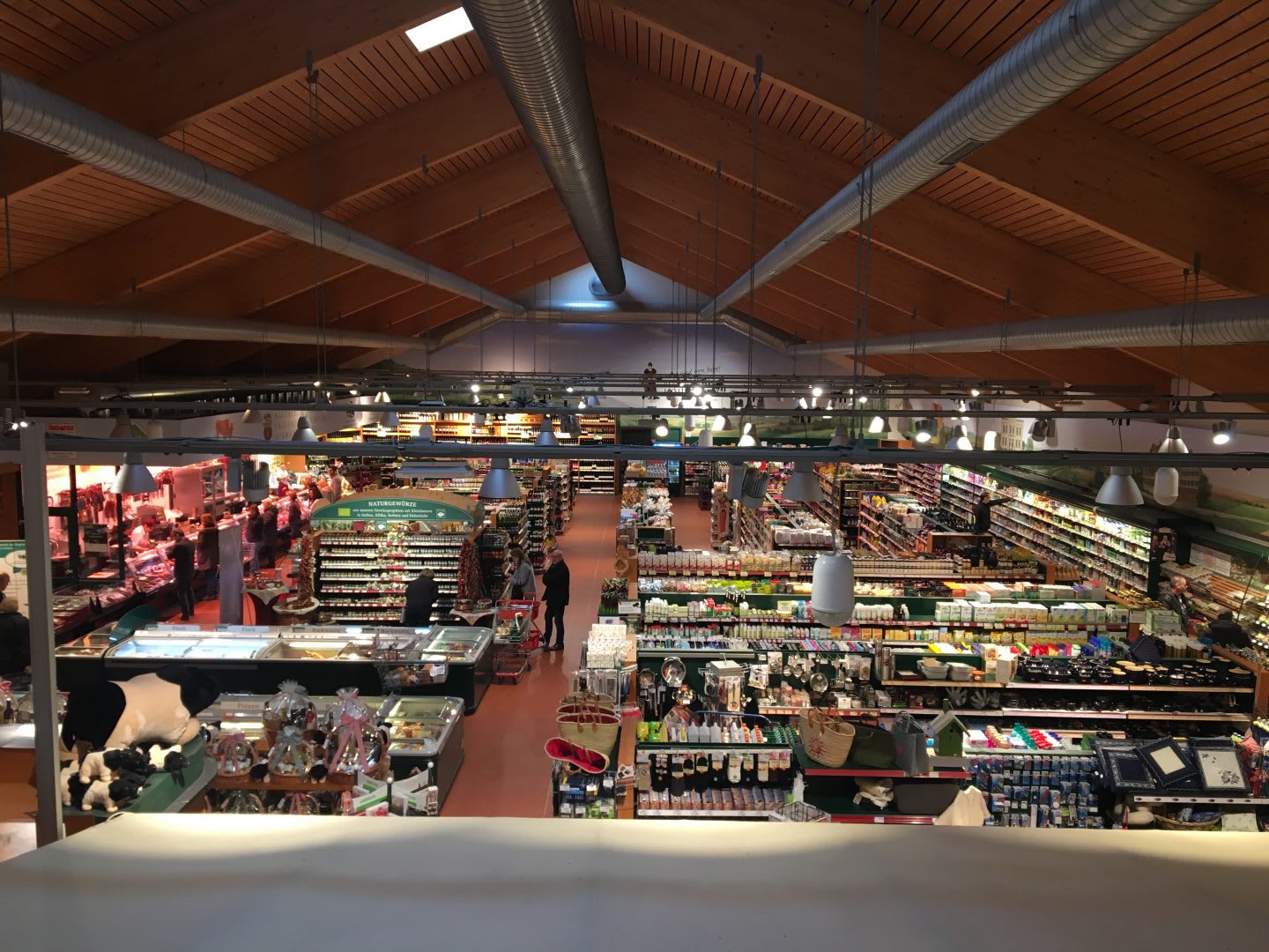 Supermarket with sustainable products. Finding Your Why, GamePlanA