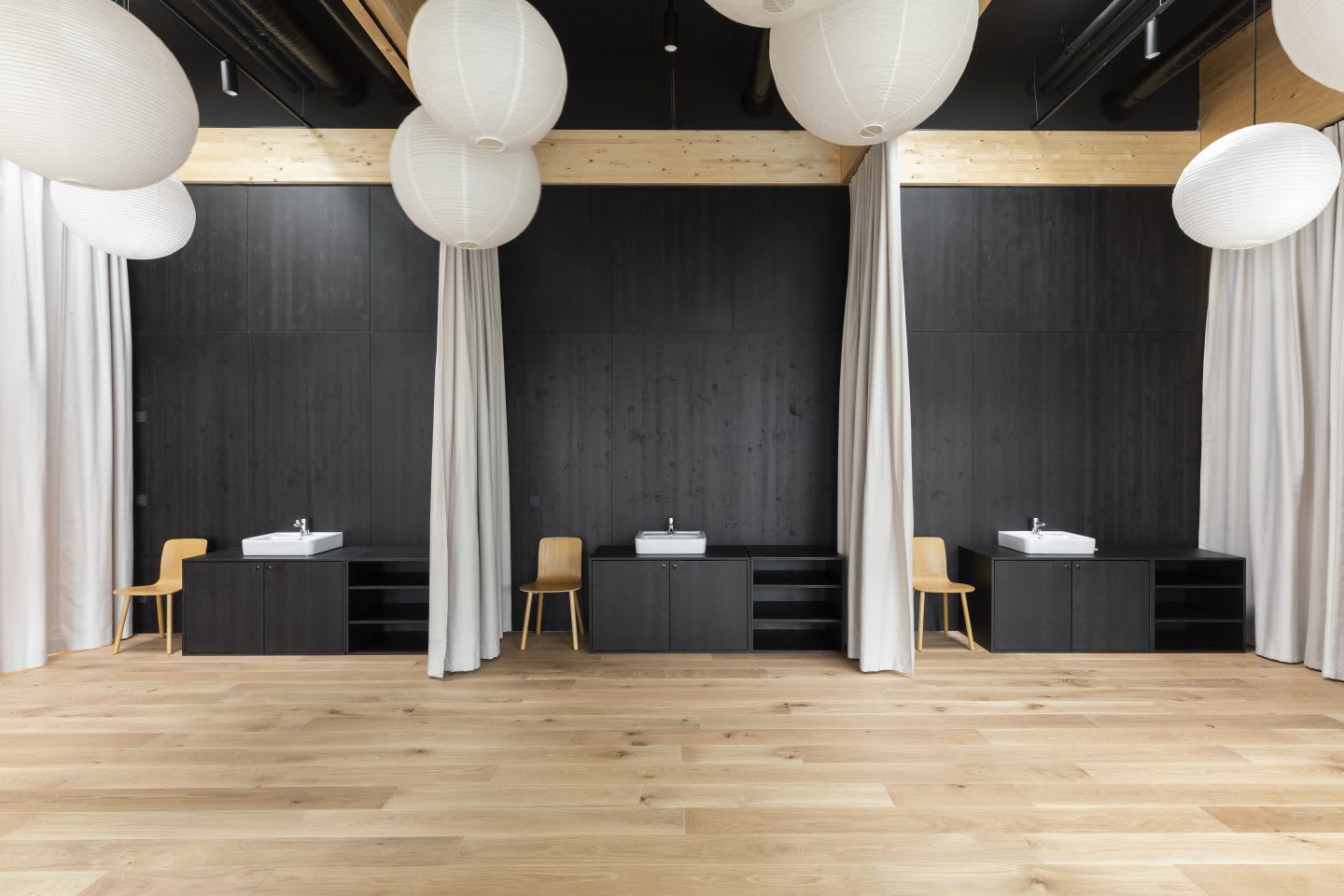 Medical area with three basins and free space for massage equipment inside the German national football teams base camp. Home Ground, football, teambuilding, adidas headquarters, GamePlan A.