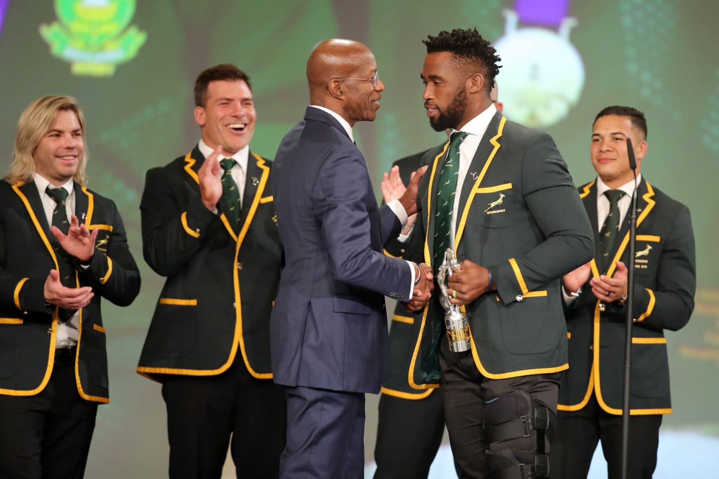 Siya Kolisi on stage to accepts the 2020 Laureus World Team of the Year