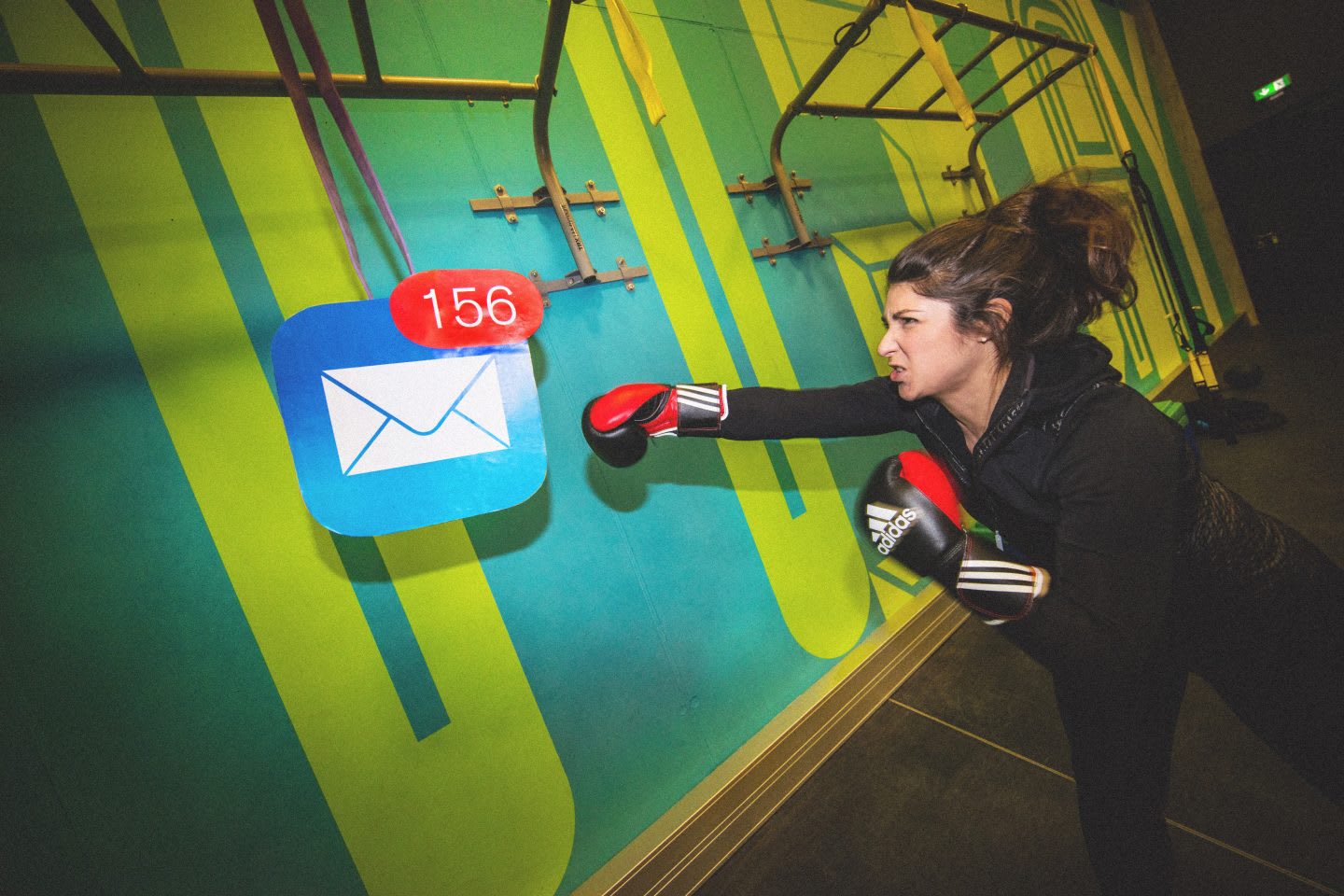woman boxing email sign detox mail inbox