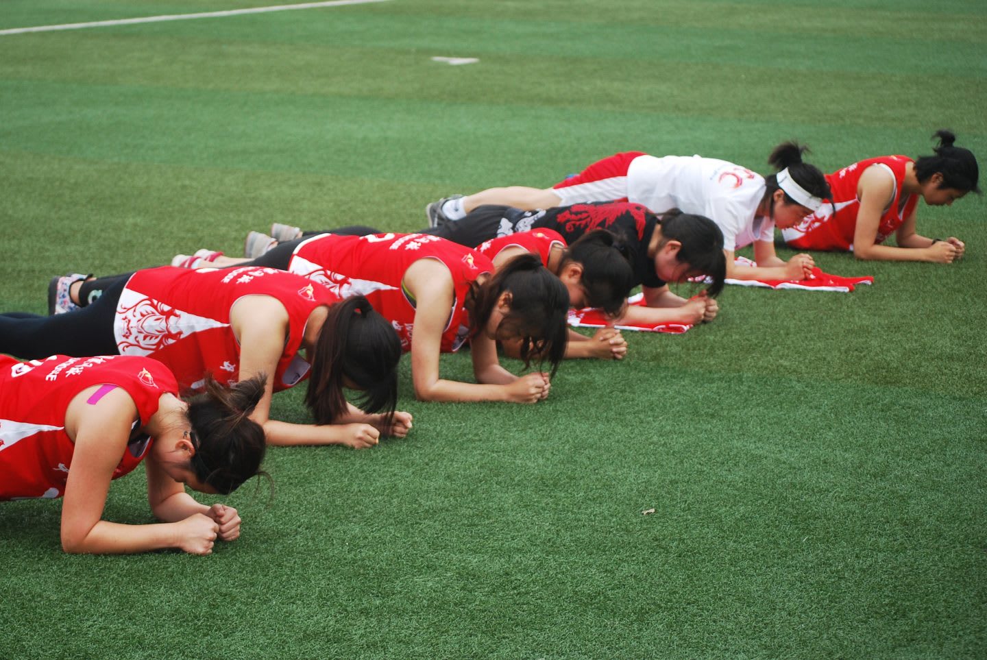 women planking workout lacrosse china