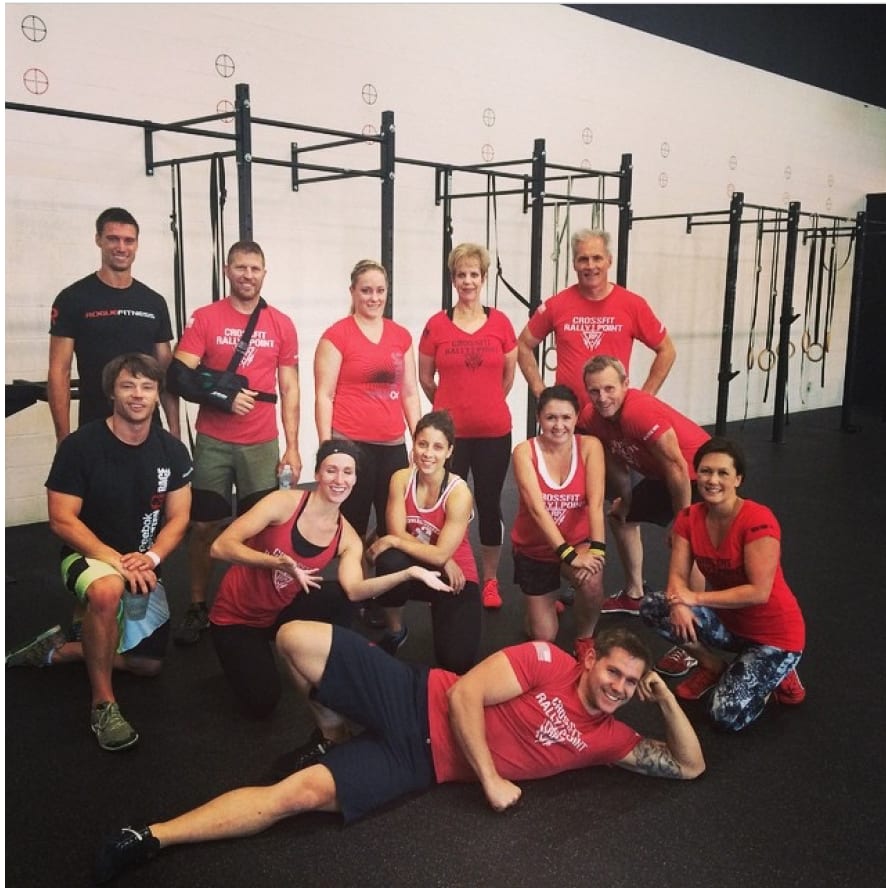 Teamwork-Crossfit- Group-All-Happy