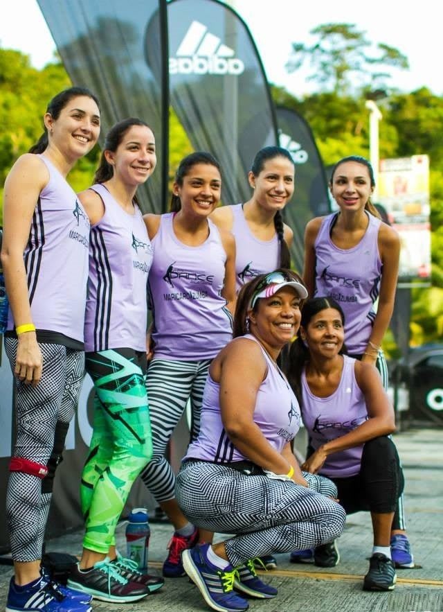 inspiring people_working together_group of females