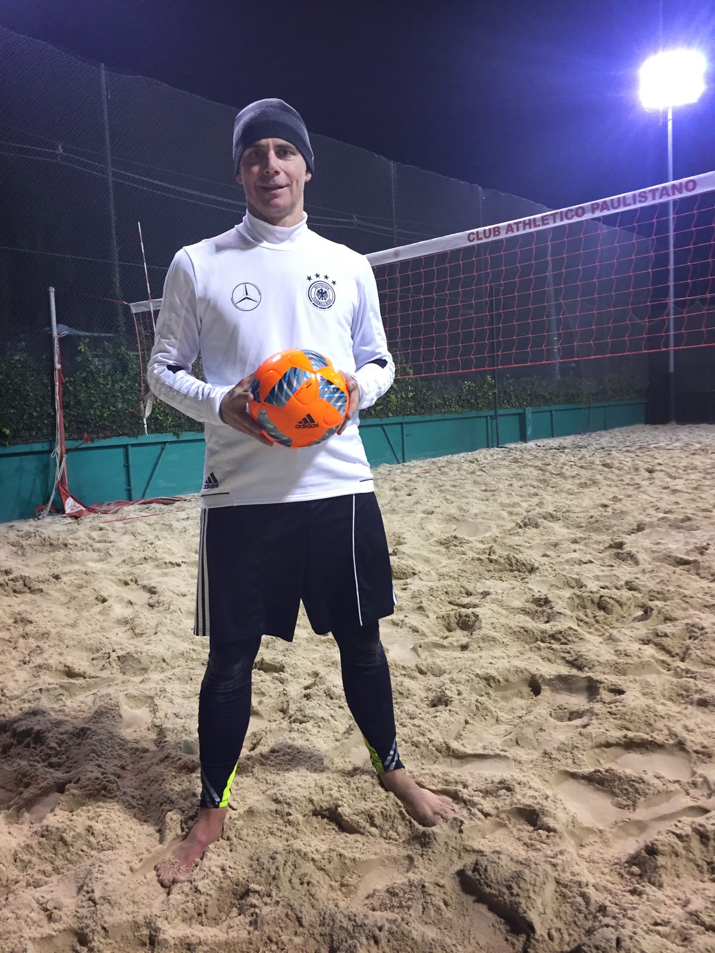 Footvolley_proud_night_Pitch_Posing