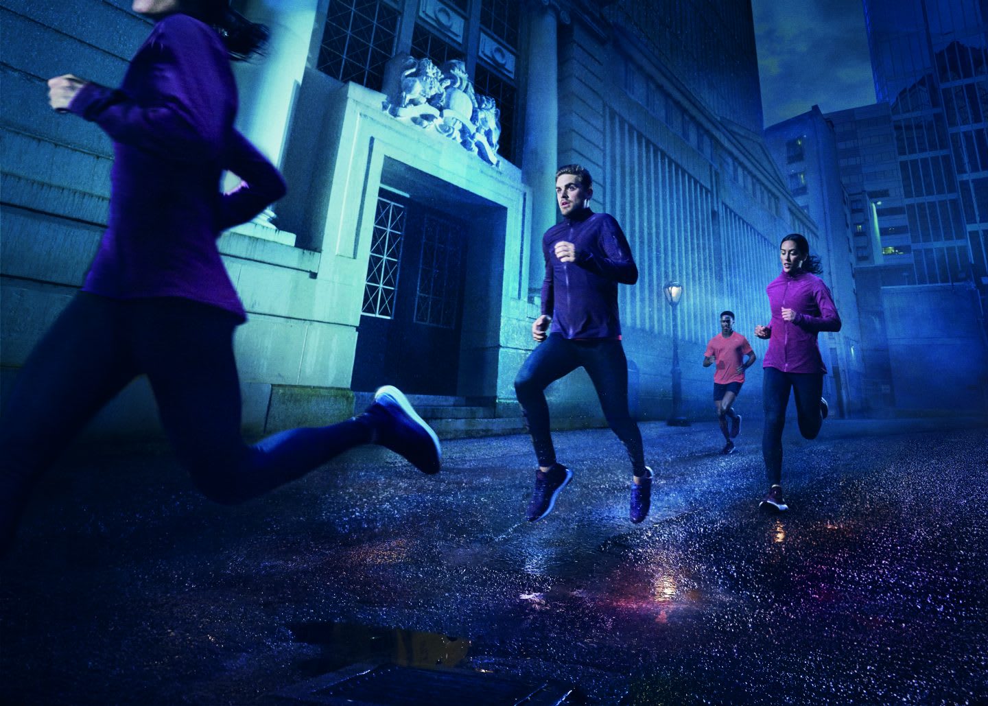 People running at night in a street, adidas, GamePlan A, holidays, work-life balance, fitness, self-improvement