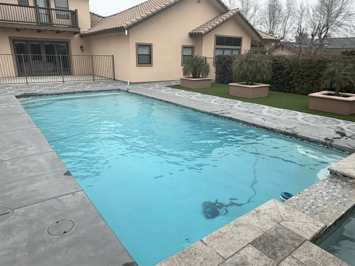 Pool construction and maintenance - Photo 7