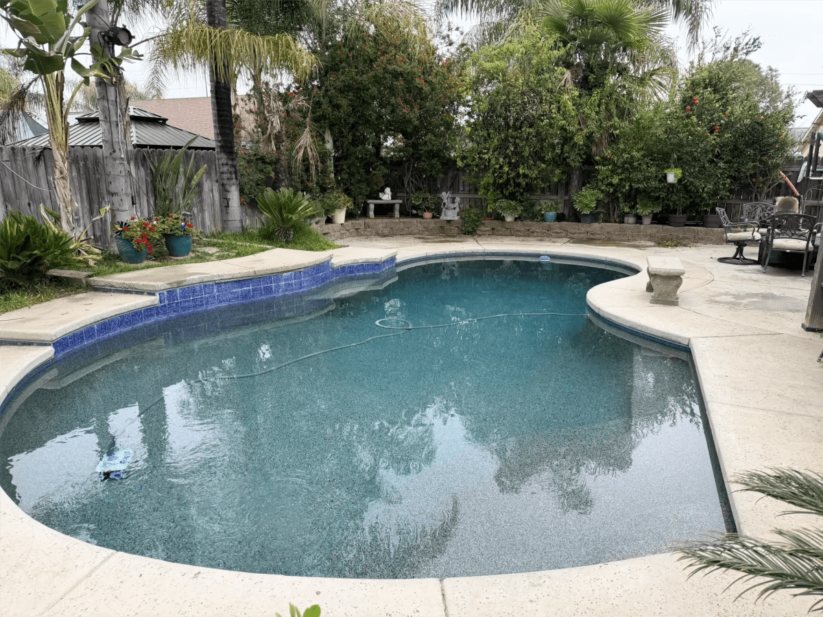 Pool construction and maintenance - Photo 16