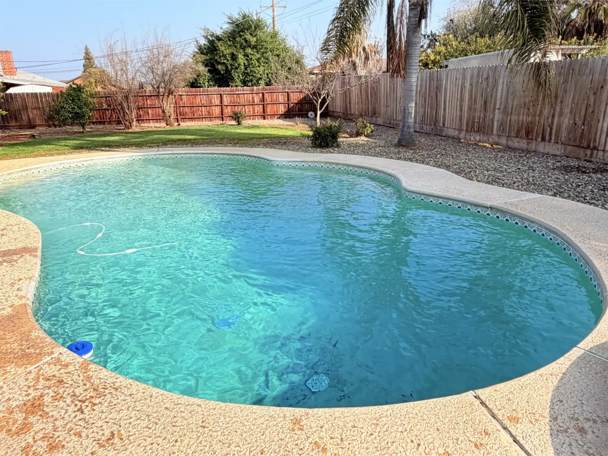 Pool construction and maintenance - Photo 24