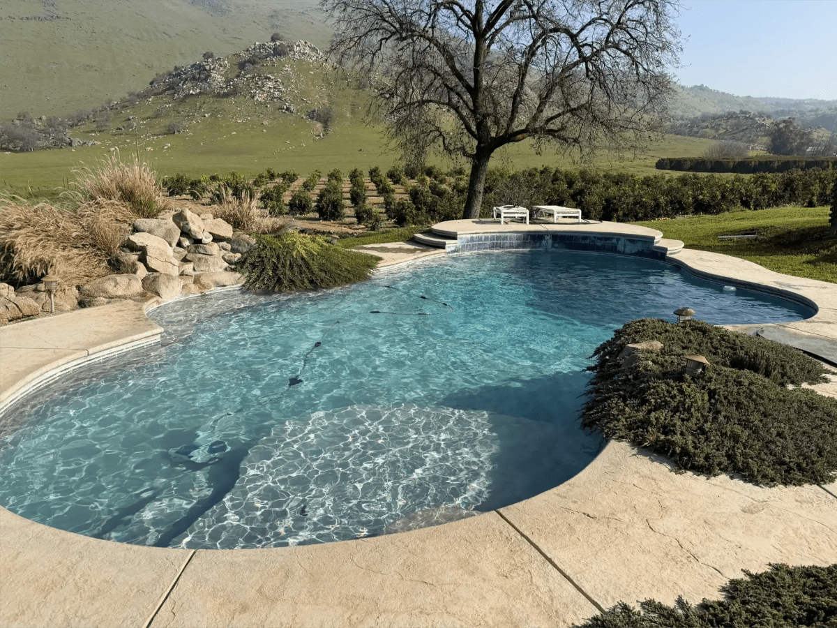 Pool construction and maintenance - Photo 26