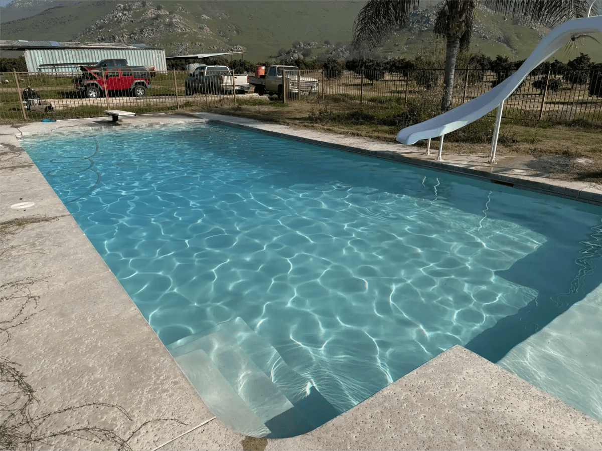 Pool construction and maintenance - Photo 27