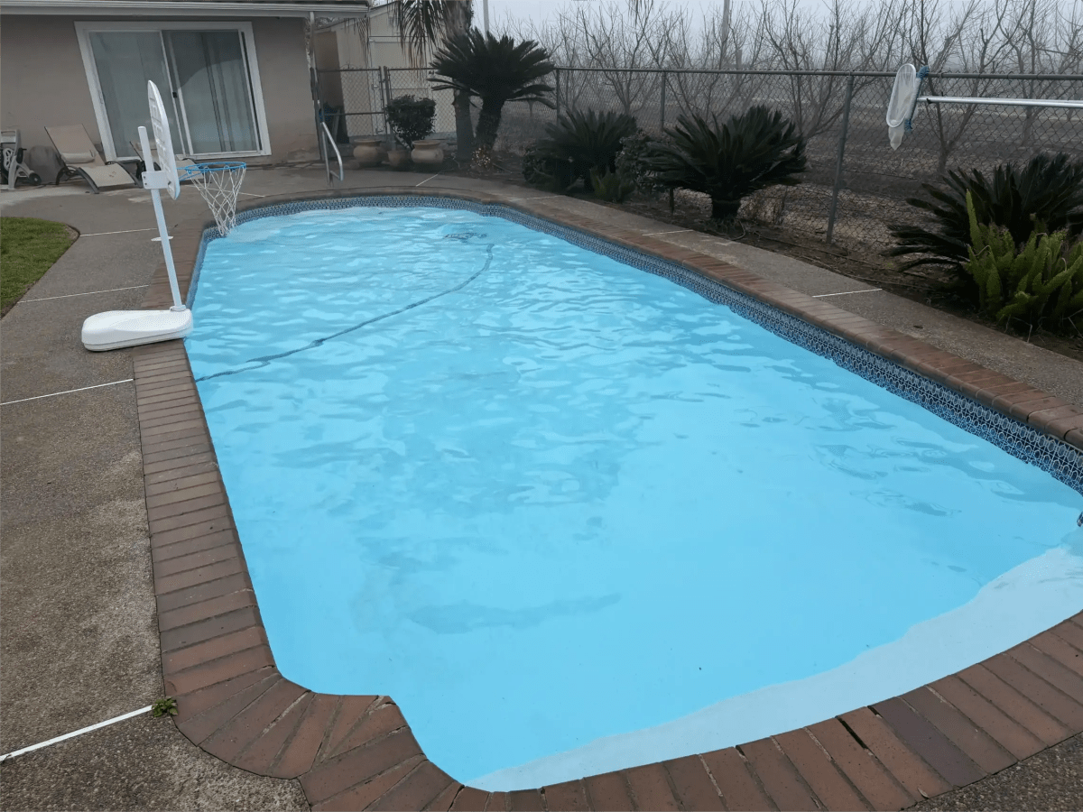 Pool construction and maintenance - Photo 46