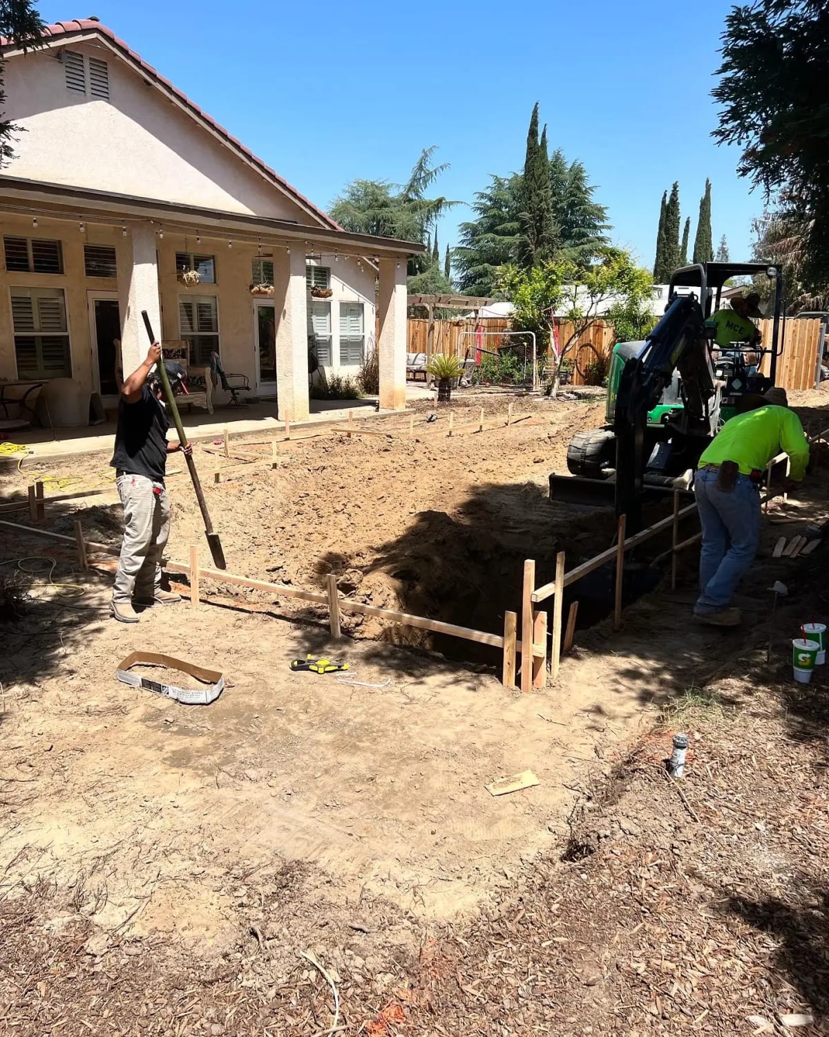 Custom Gunite Pool with Integrated Spa - Reedley, CA - Image 2