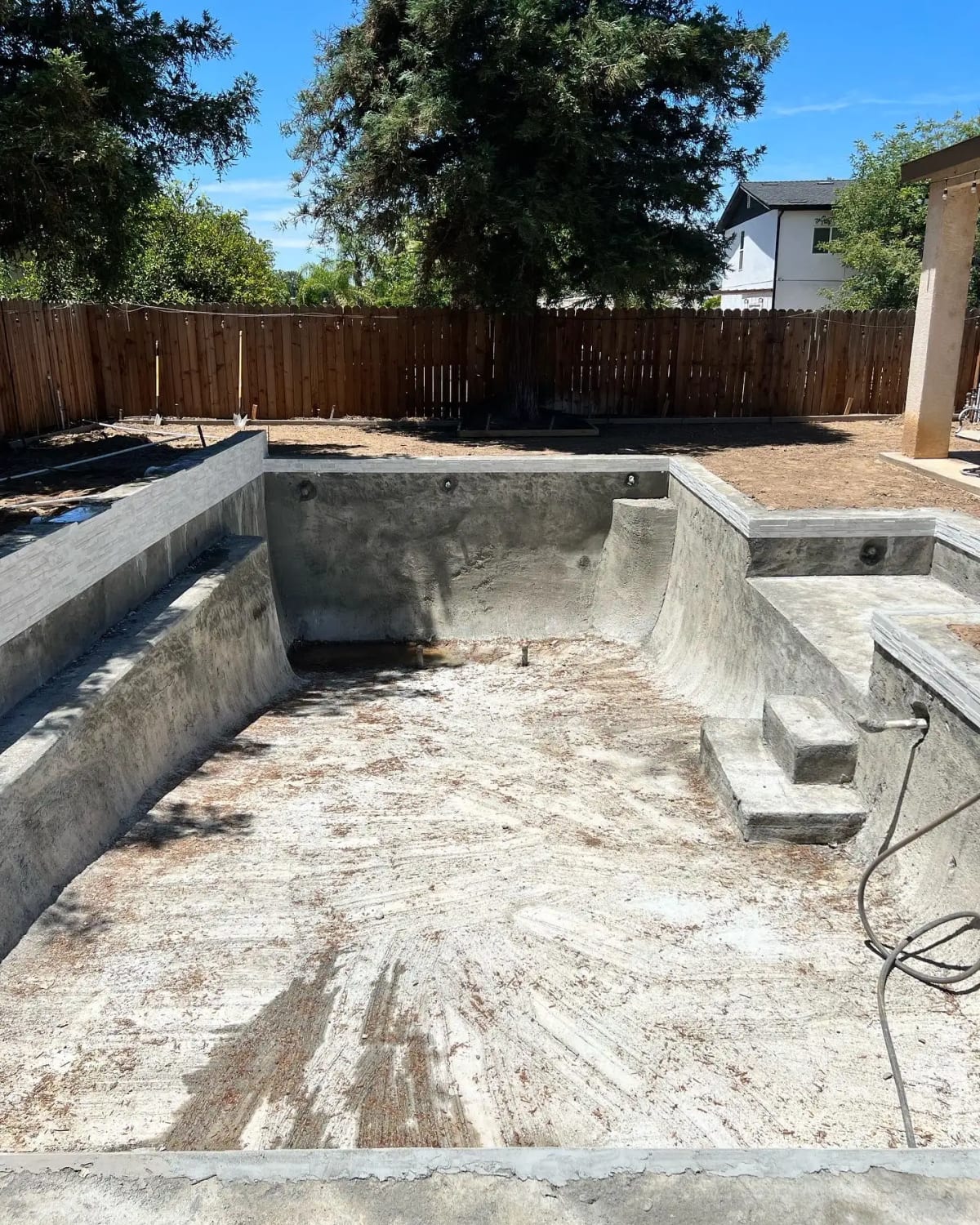 Custom Gunite Pool with Integrated Spa - Reedley, CA - Image 7