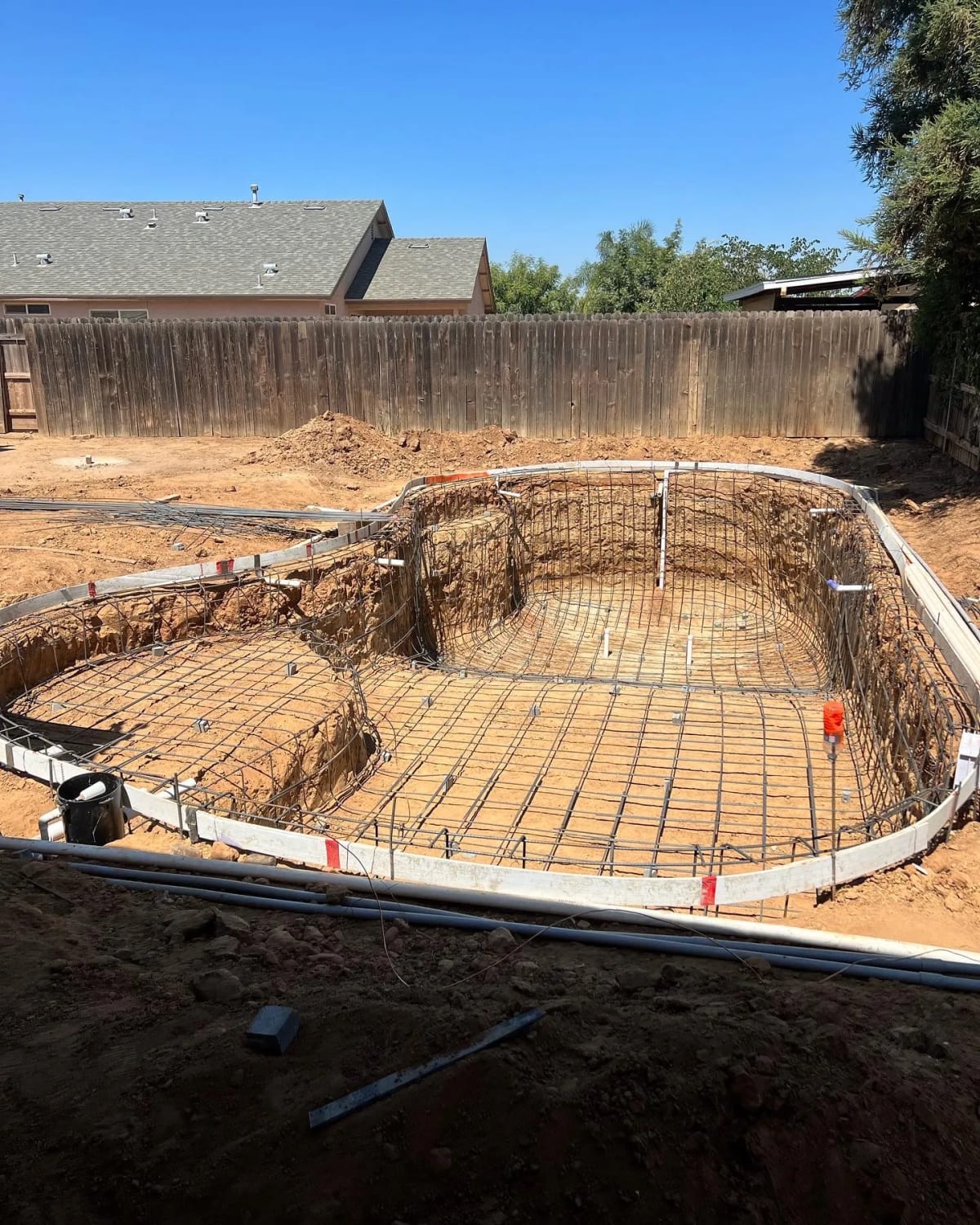 Custom Freeform Pool with Spa - Reedley, CA - Image 2
