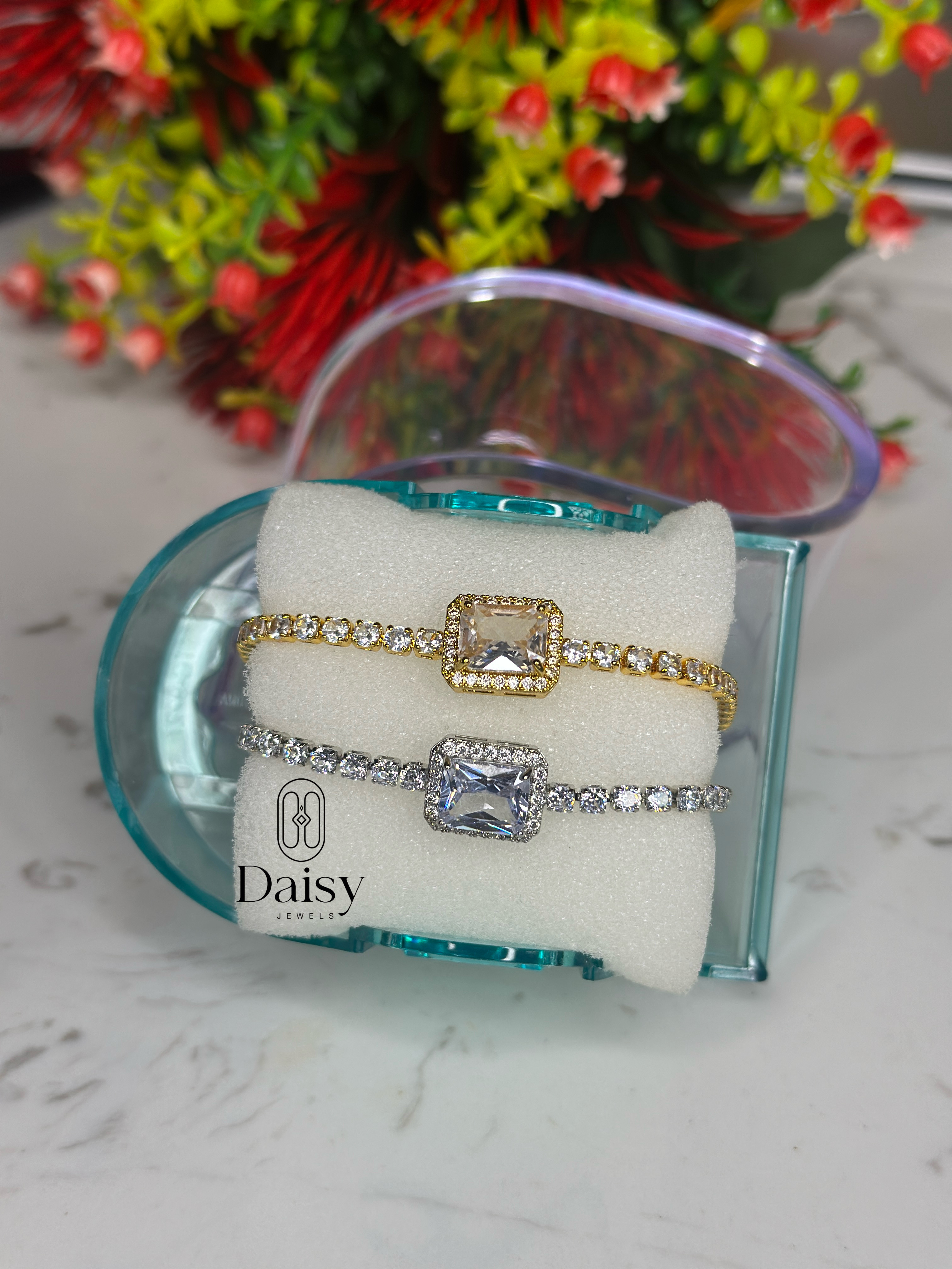 SQUARE CHAIN BRACELETS