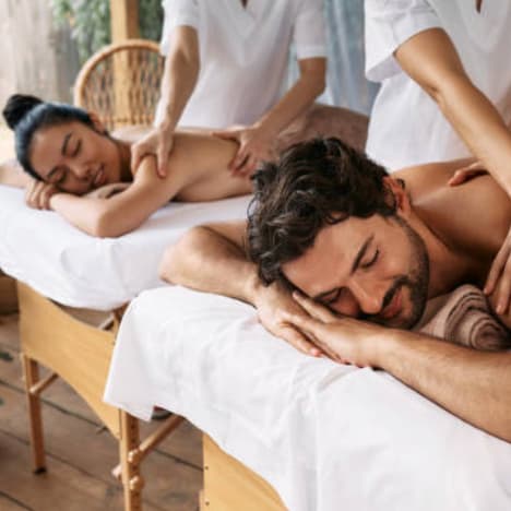 Romantic-Spa-Package_iybugt