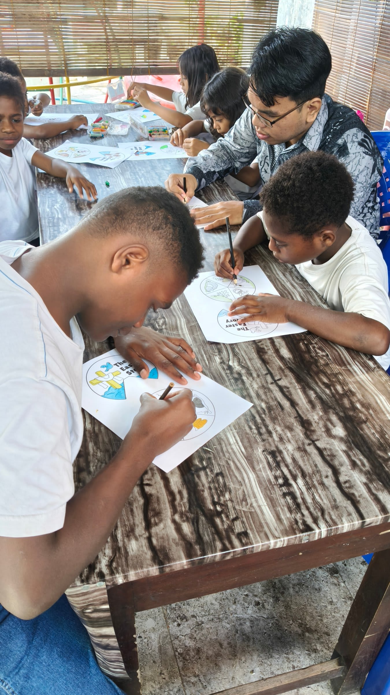 cemani teenager and kid drawing