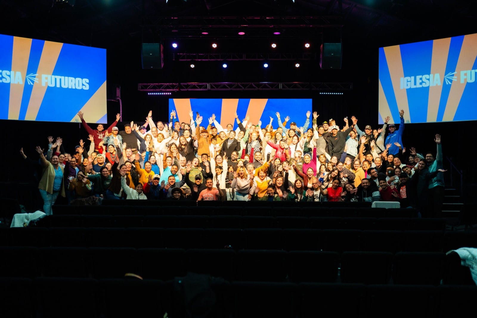 A large group gathered on stage / duluth