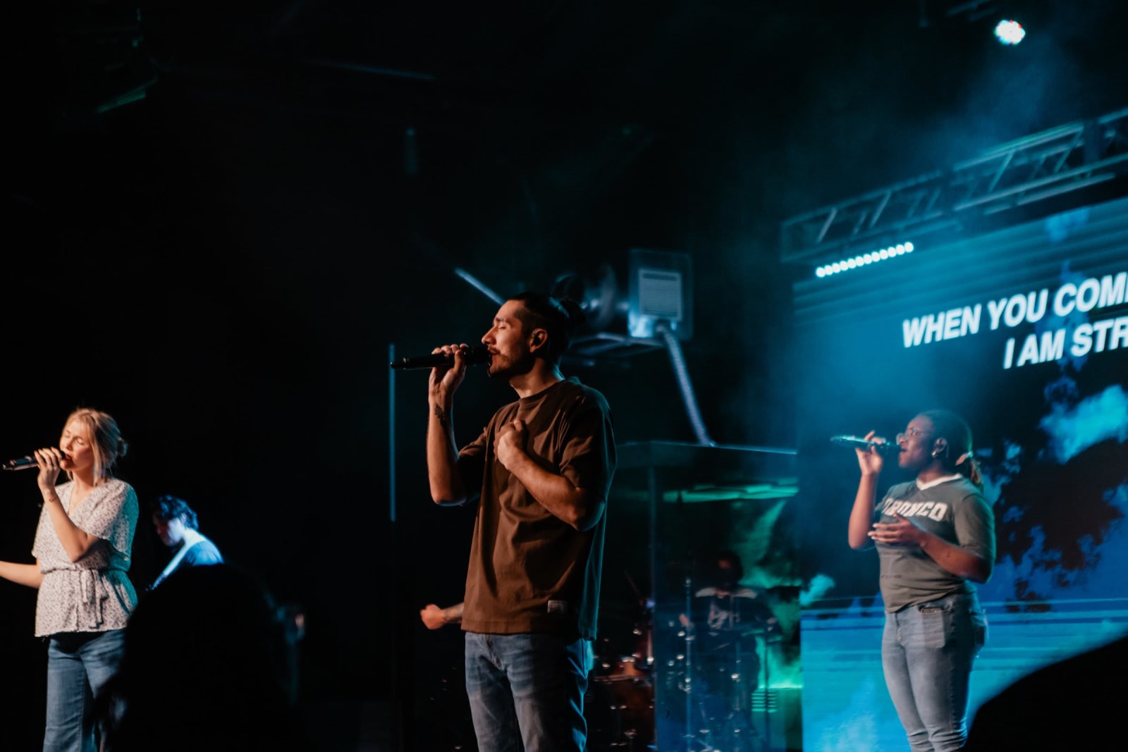 Worshipping with band / Gwinnett + Stage