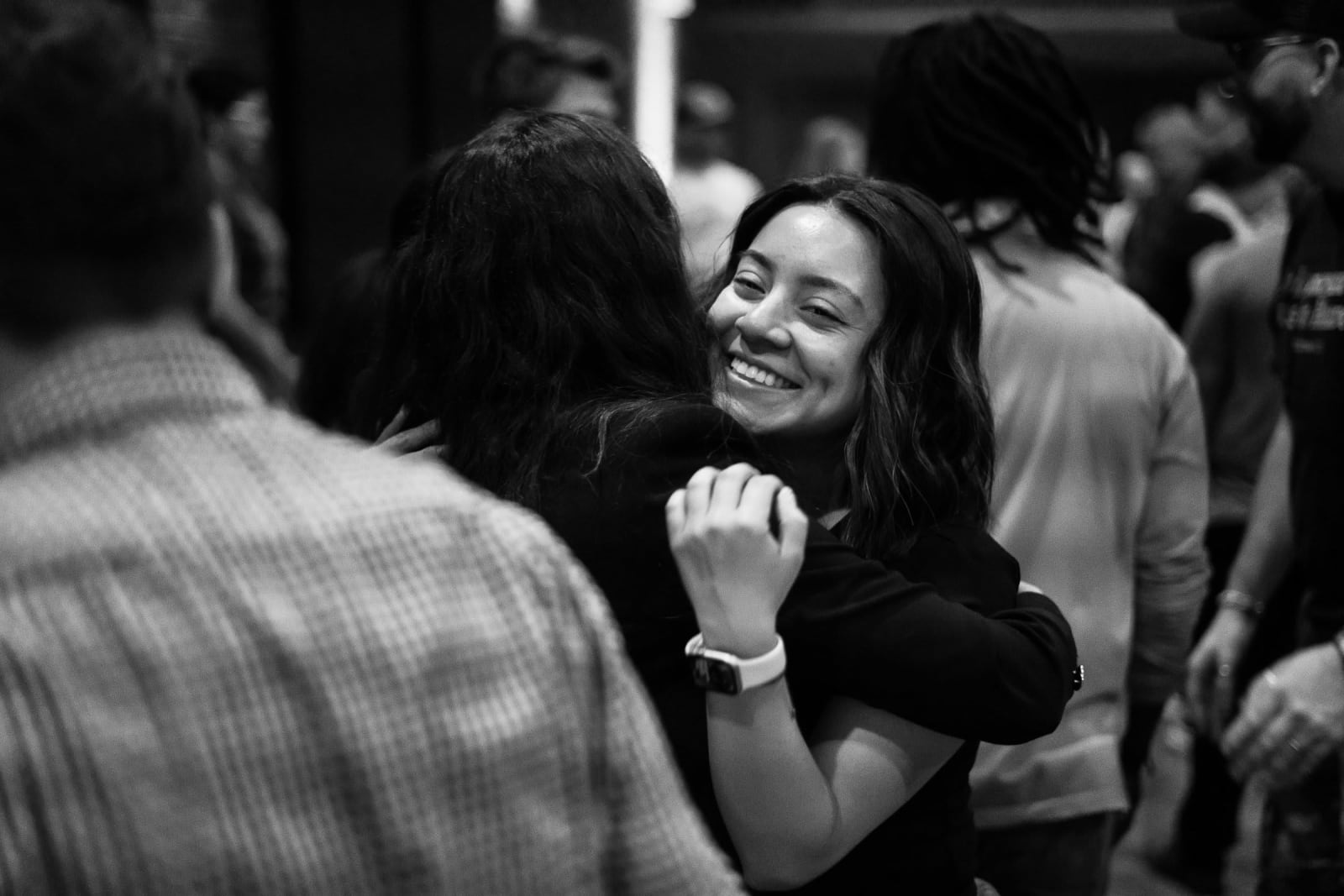 two people hugging black and white photo / kennesaw