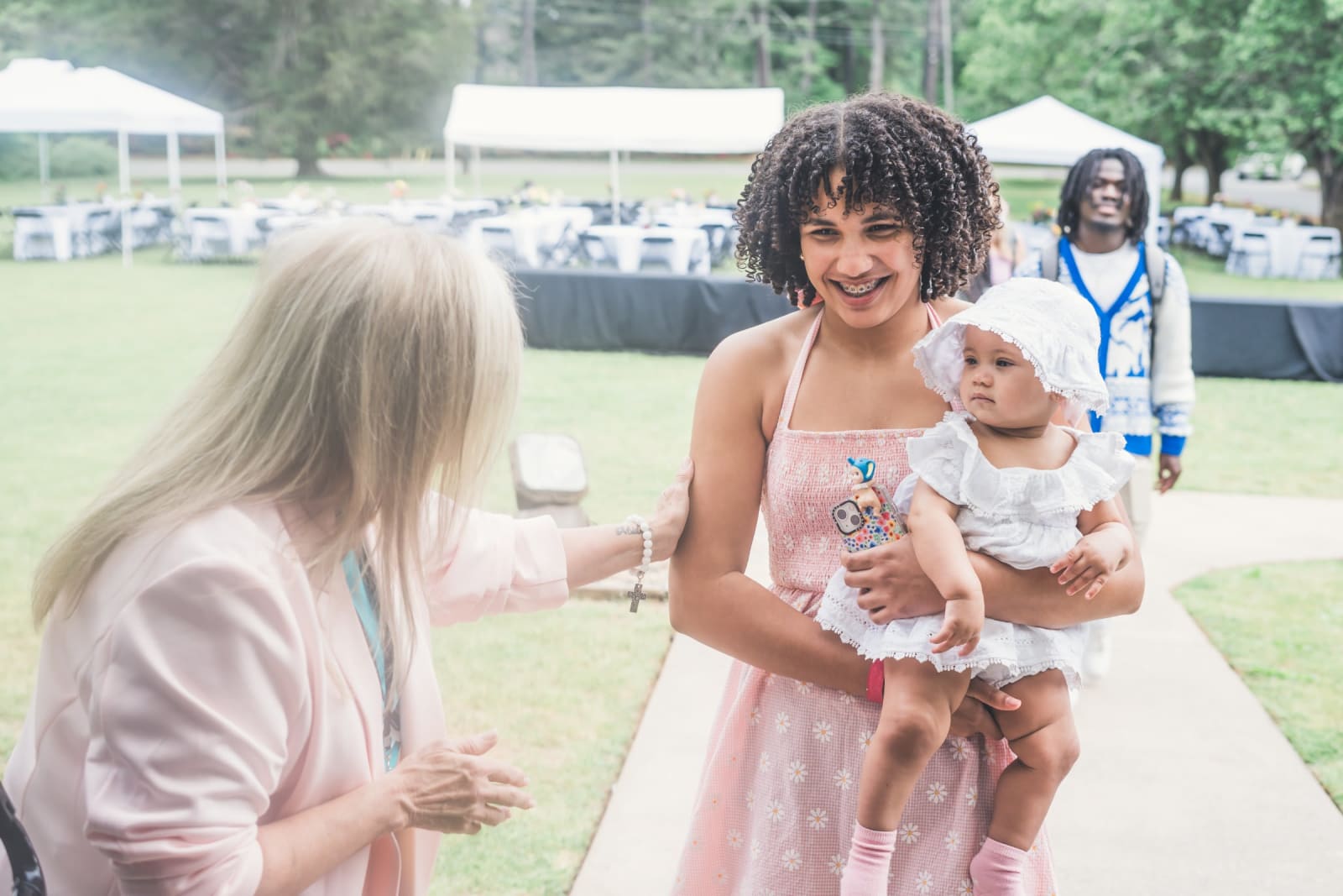 kennesaw woman greeting mum with baby