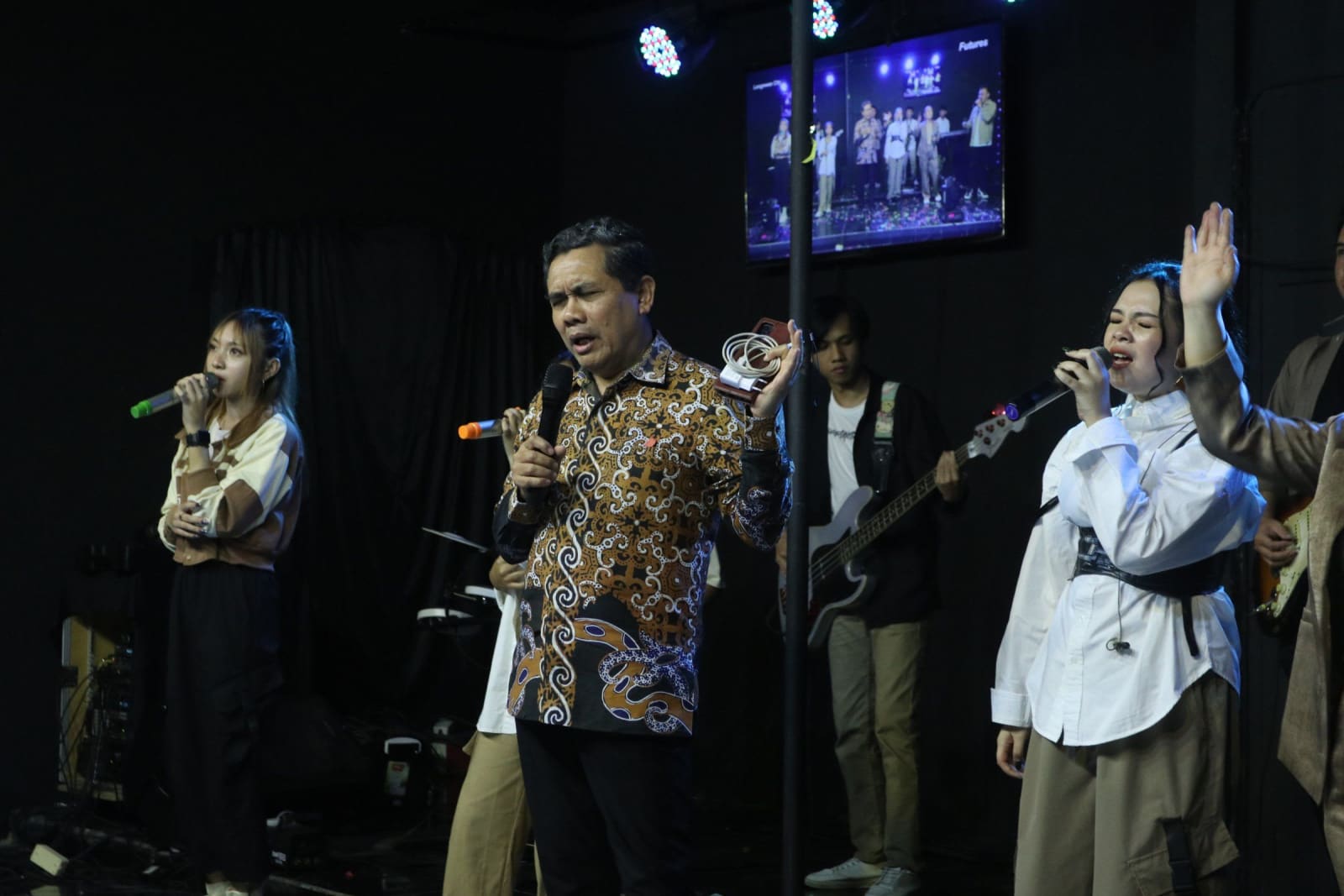 Langowan — Futures Langowan, North Sulawesi