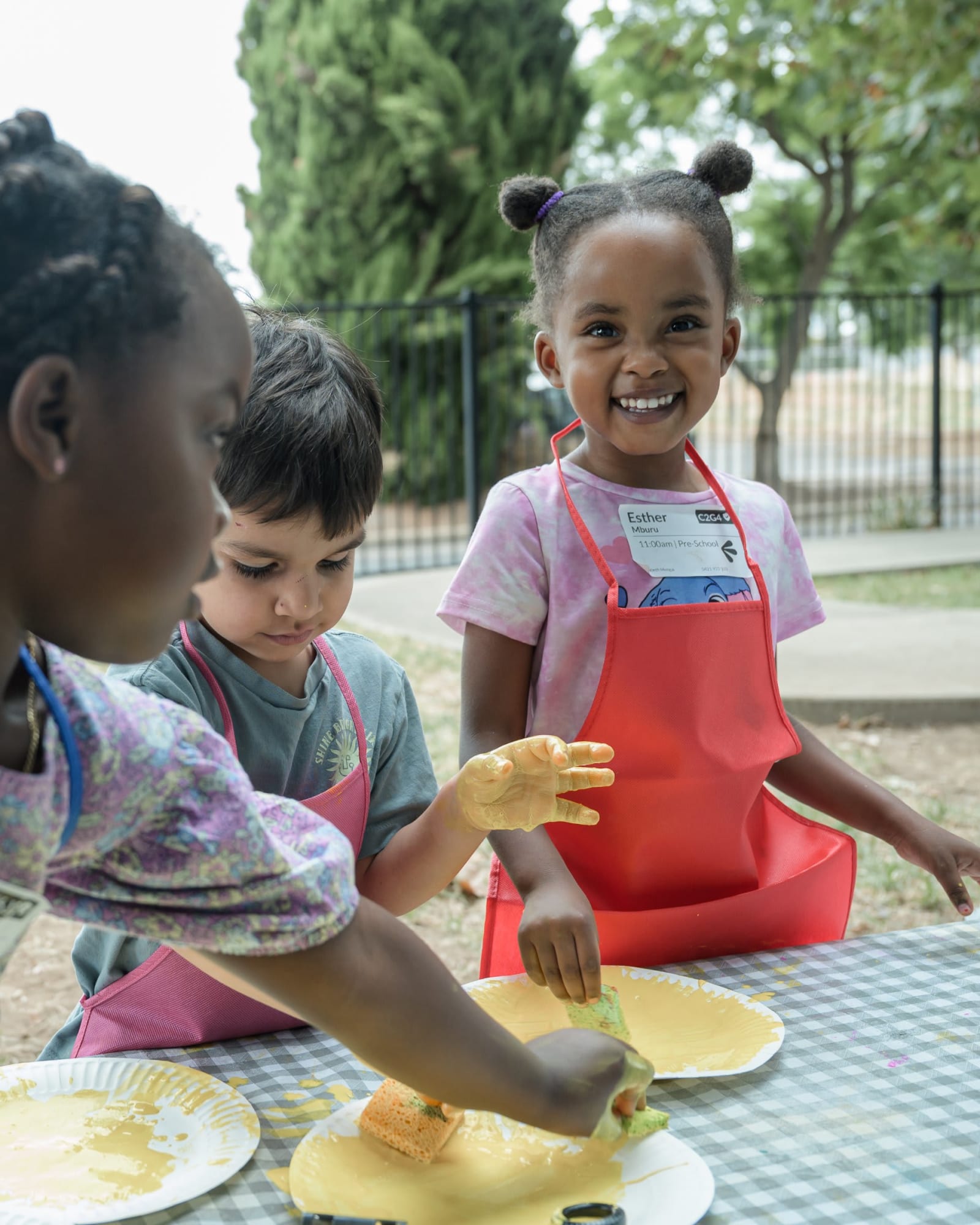 Esther / Paradise Outdoor / Kids Craft
