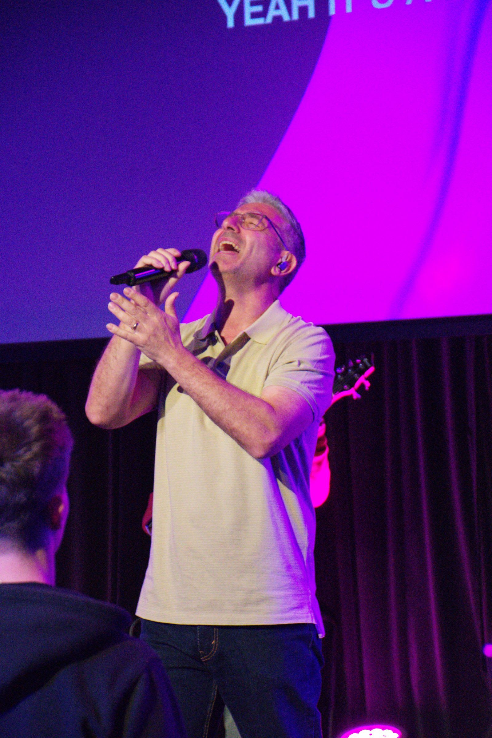 Steven Donato / Worship Leading