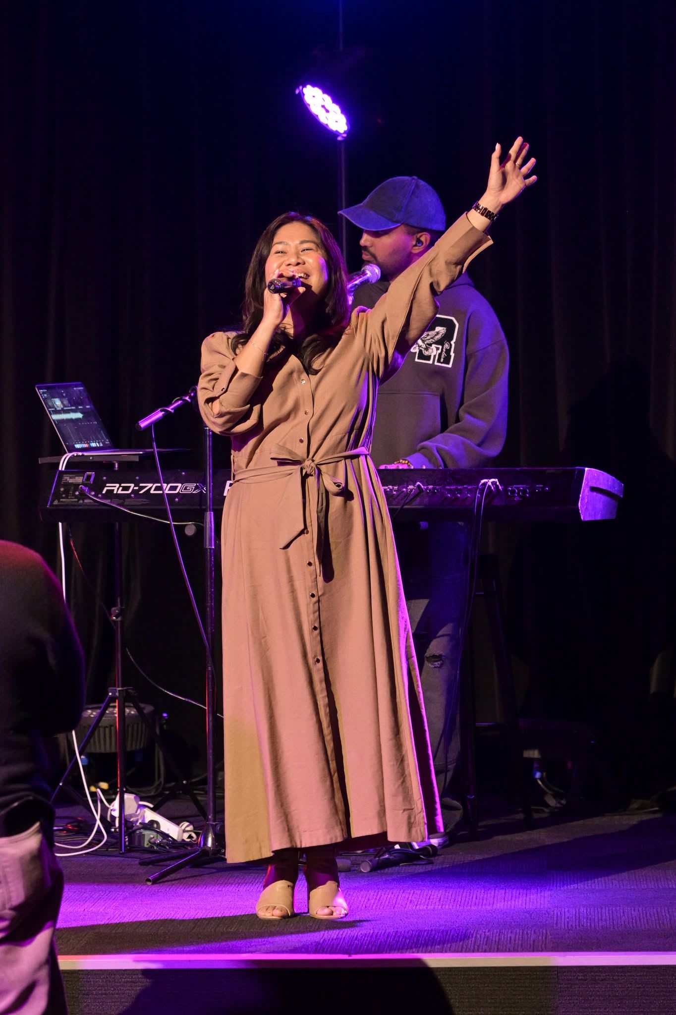 Julie / Worship Team